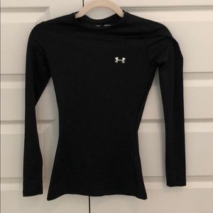 Under Armor cold gear fitted sleeve top
